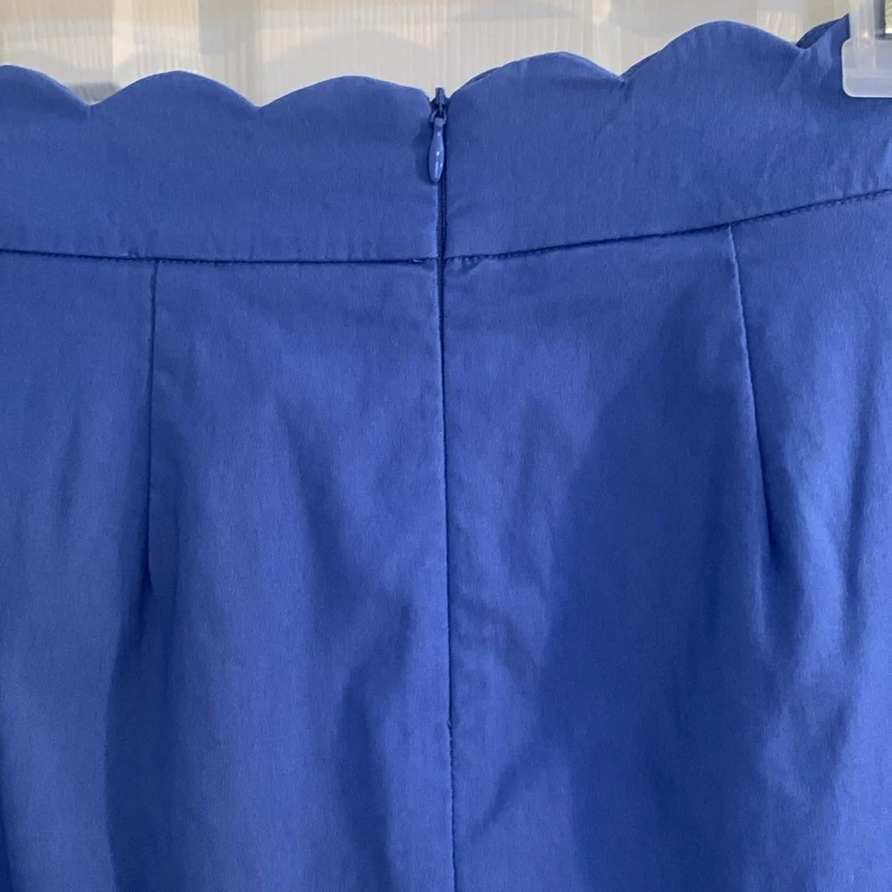 J.McLaughlin pencil stretch skirt, scallop waist, scallop hem